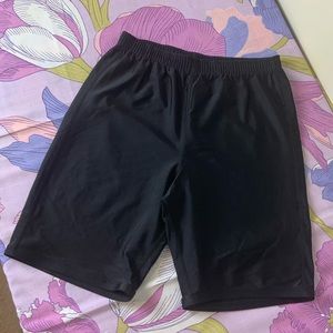 EUC black  Yoga Nylon/Spandex blend Shorts XL Women’s